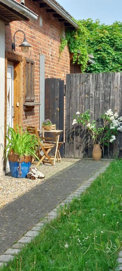 Auszeit Wohnung Hof Narla Bahnsdorf Exterior foto